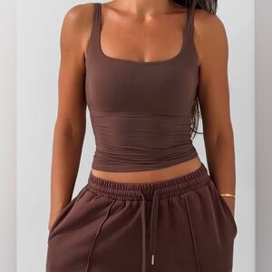 MODE SQUARE-NECK TOP